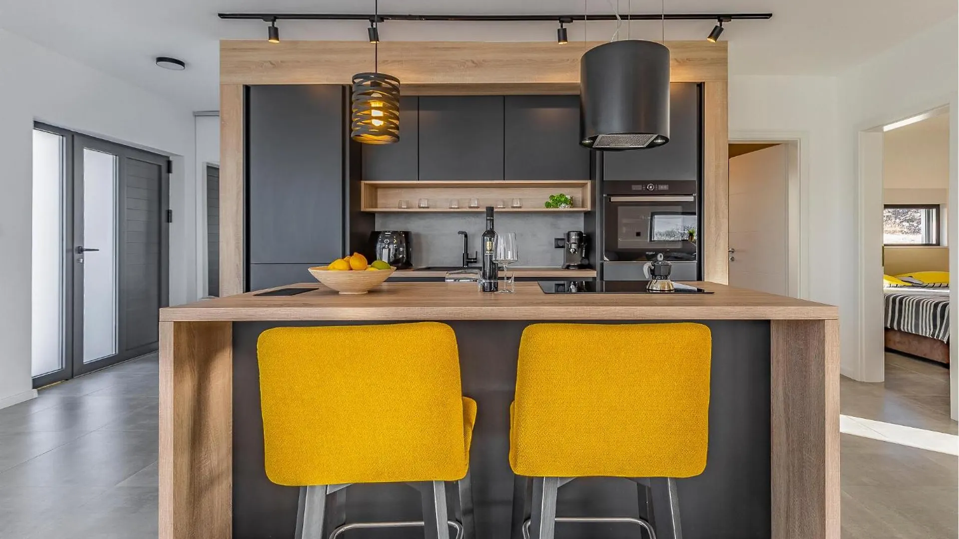 Gorgeous Home In Reburici, Trget With Kitchen Ubasico 0*,  Croácia
